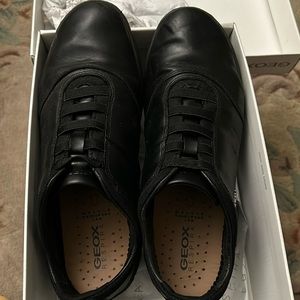 Men’s Geox US size 11 black slip ons